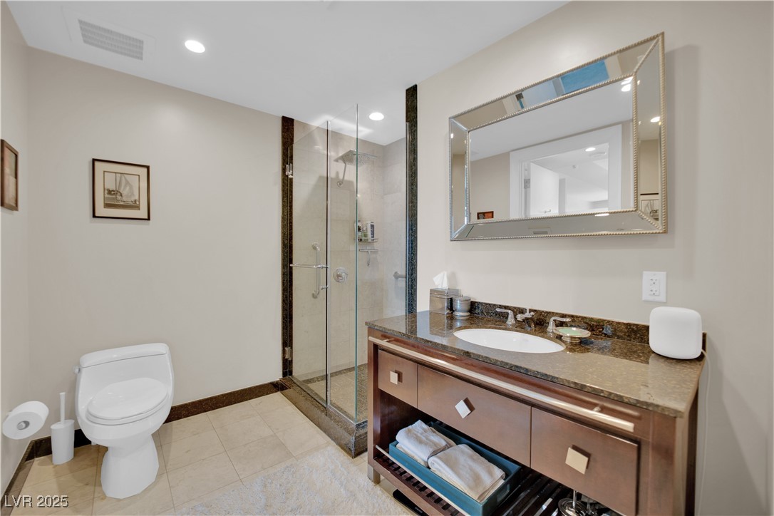 2700 Las Vegas Boulevard 1803