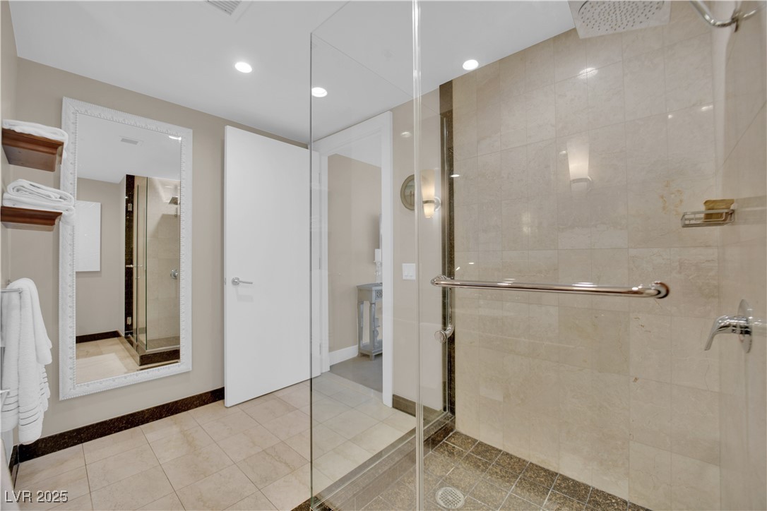 2700 Las Vegas Boulevard 1803