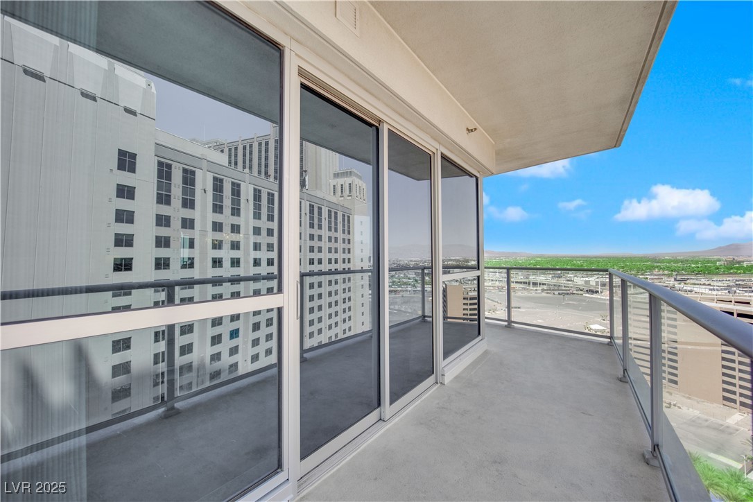 2700 Las Vegas Boulevard 1803
