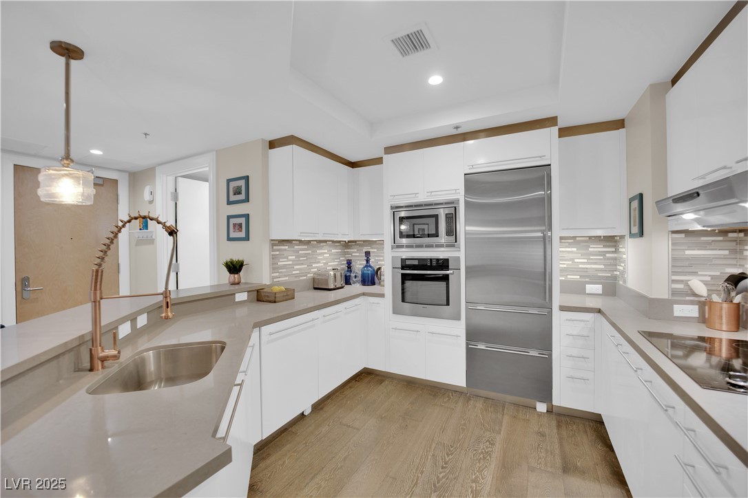 2700 Las Vegas Boulevard 1803