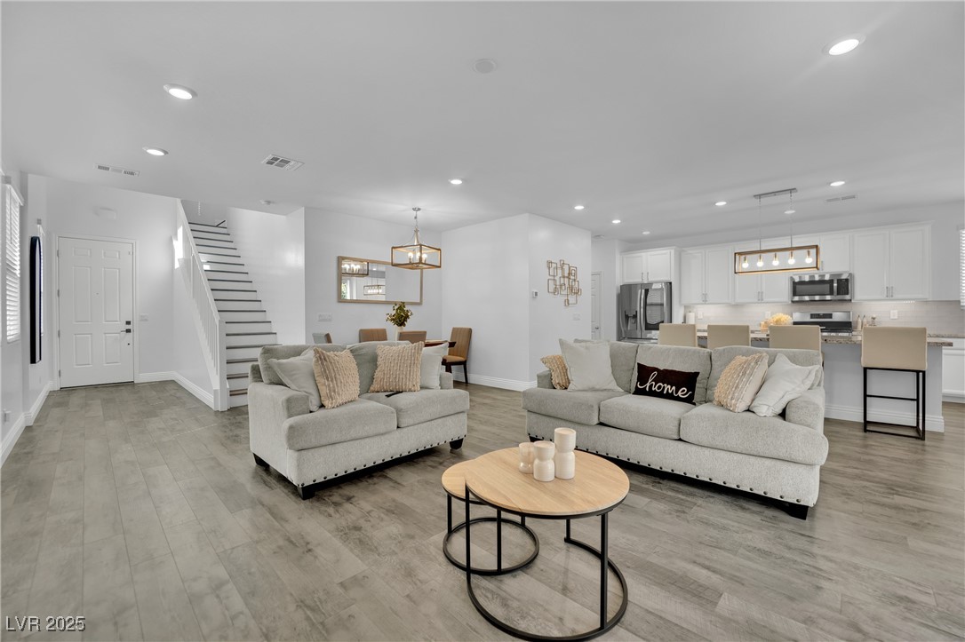 2836 Amphion Court