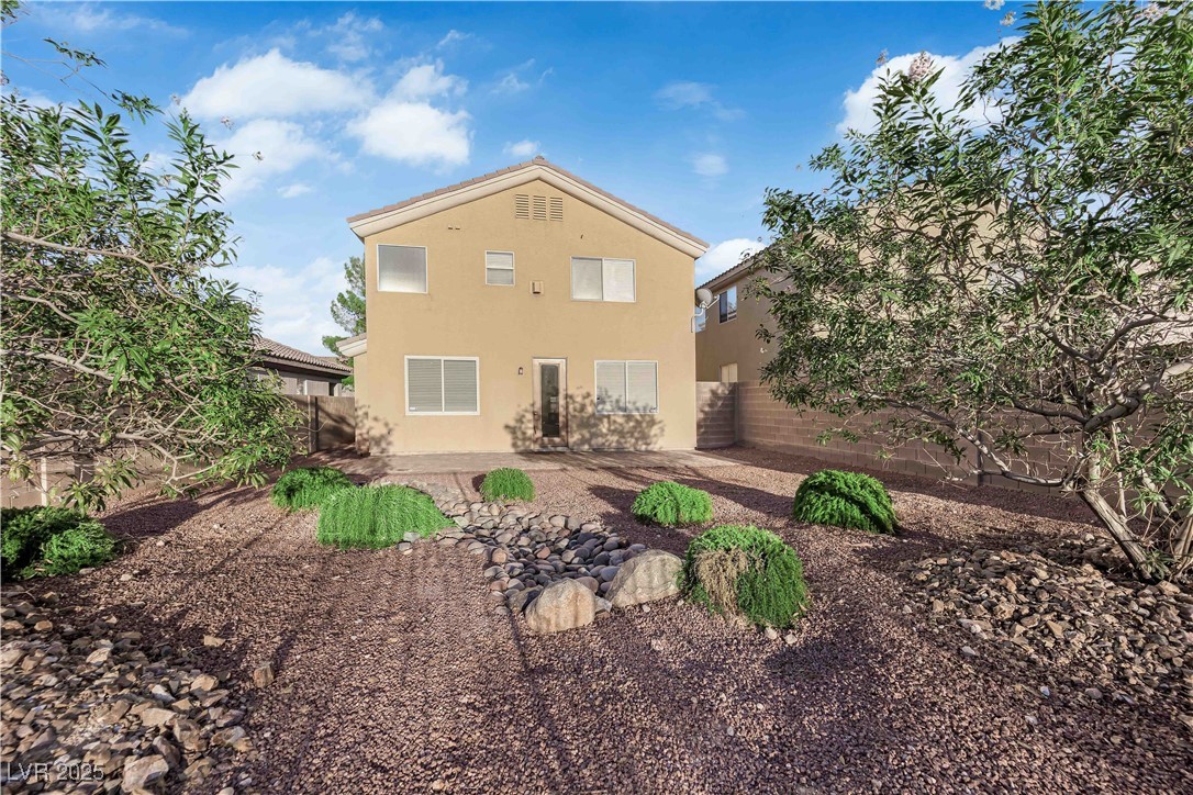 67 Dogwood Hills Street