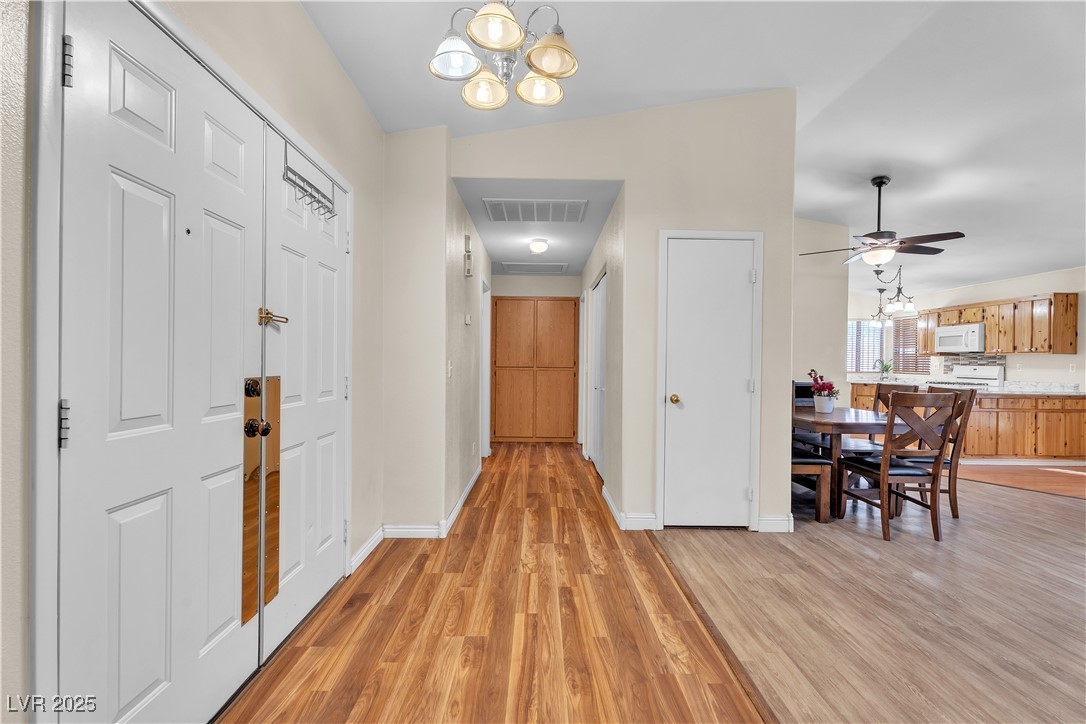 2482 Desert Glow Court
