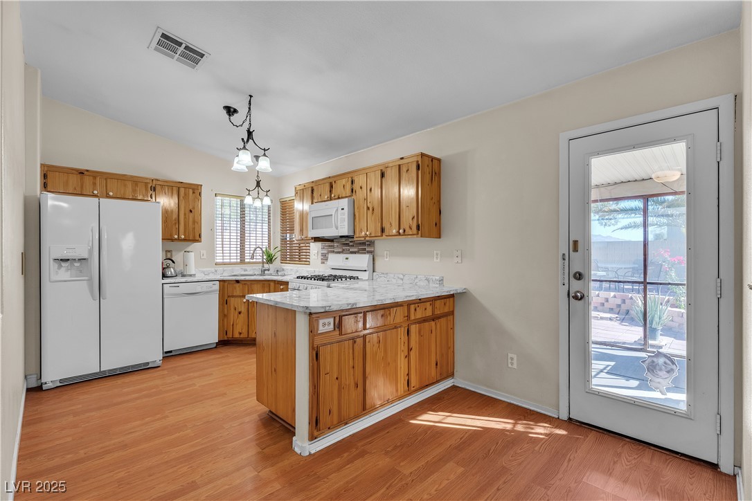 2482 Desert Glow Court