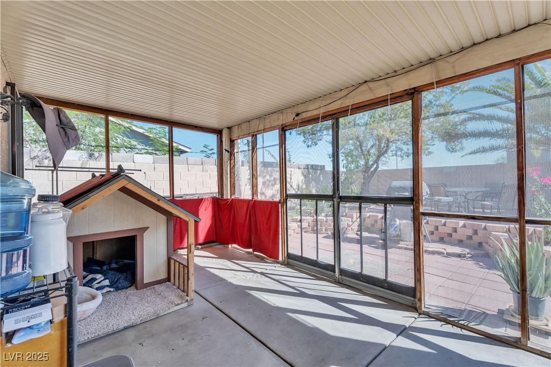 2482 Desert Glow Court