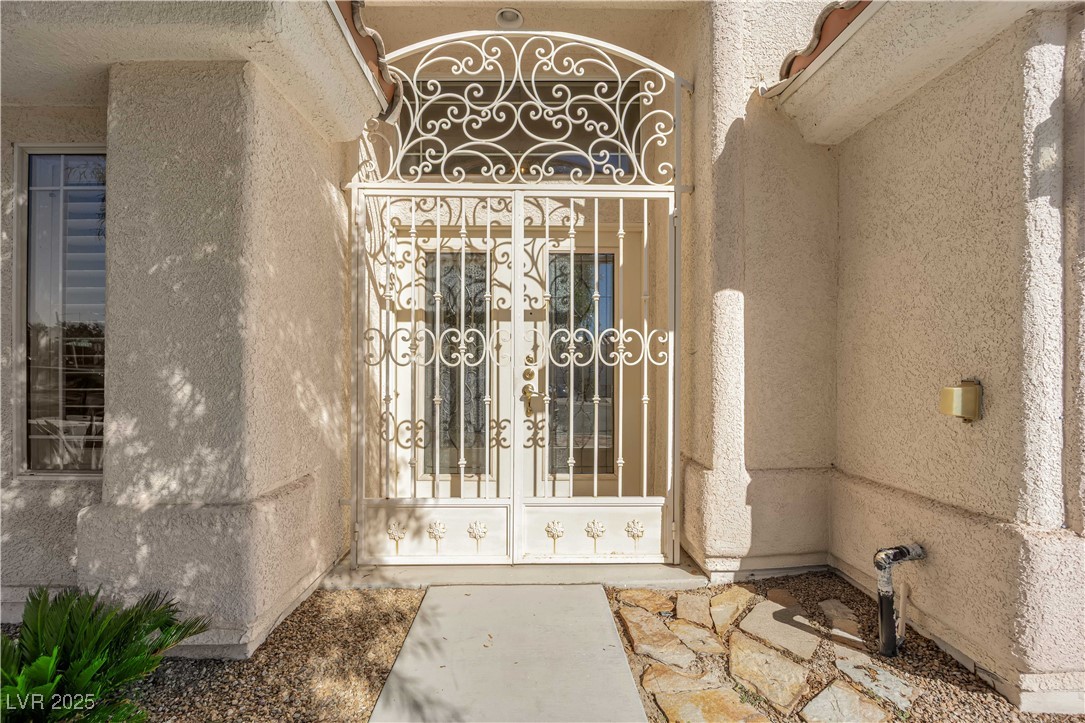 4920 Encore Paradise Avenue