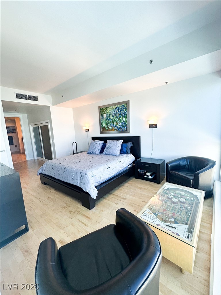 4575 Dean Martin Drive 2207