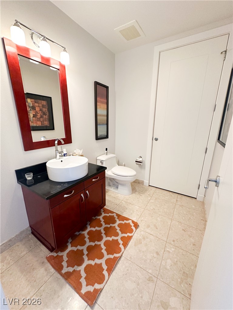 4575 Dean Martin Drive 2207