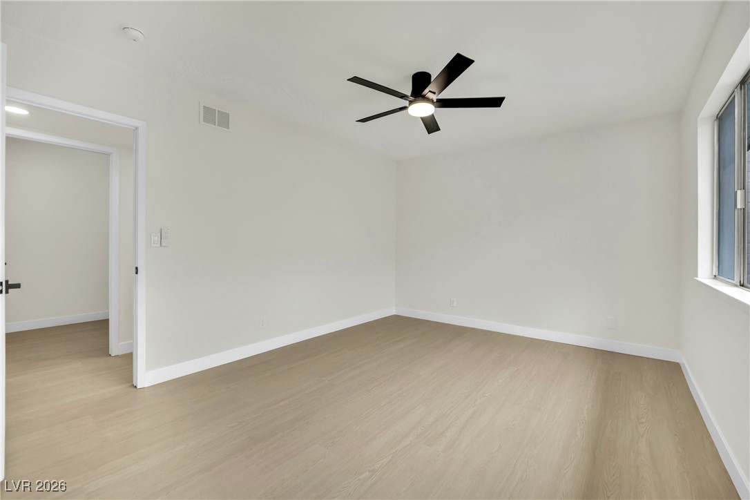 3376 Knollwood Court