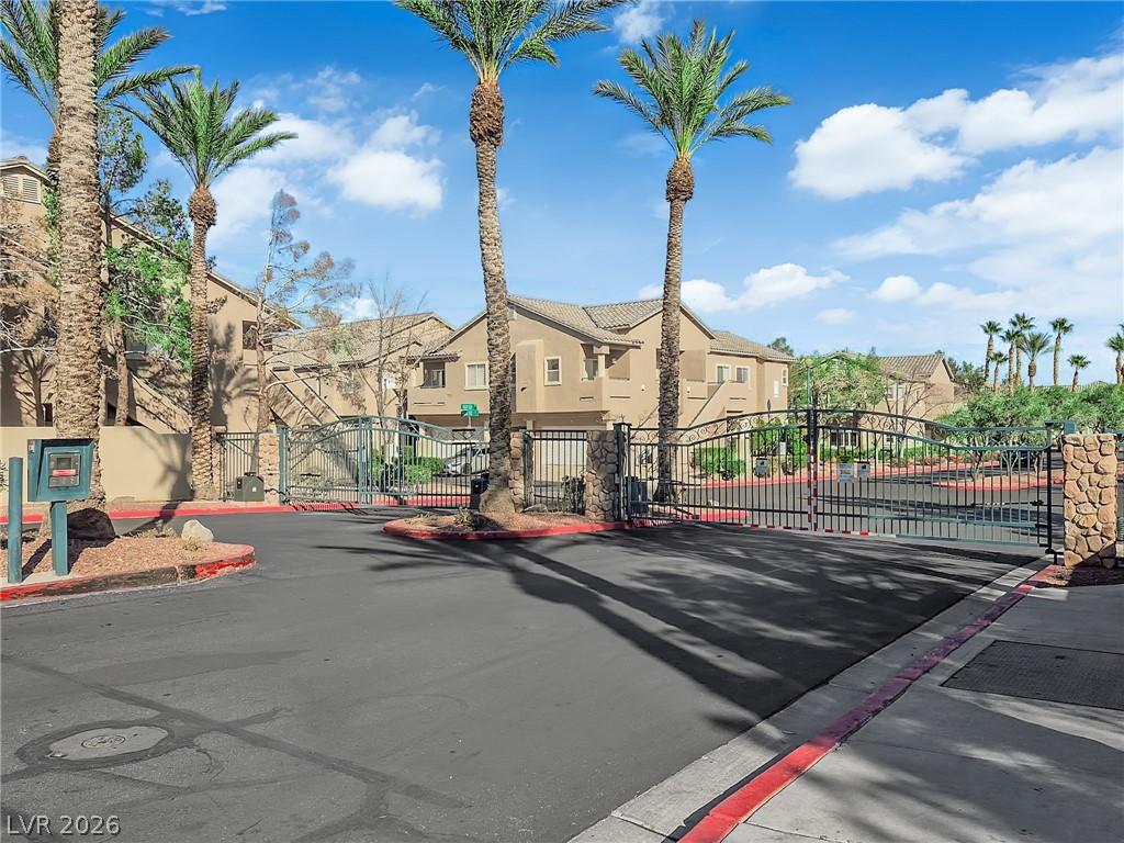 2001 Turquoise Ridge Street 202