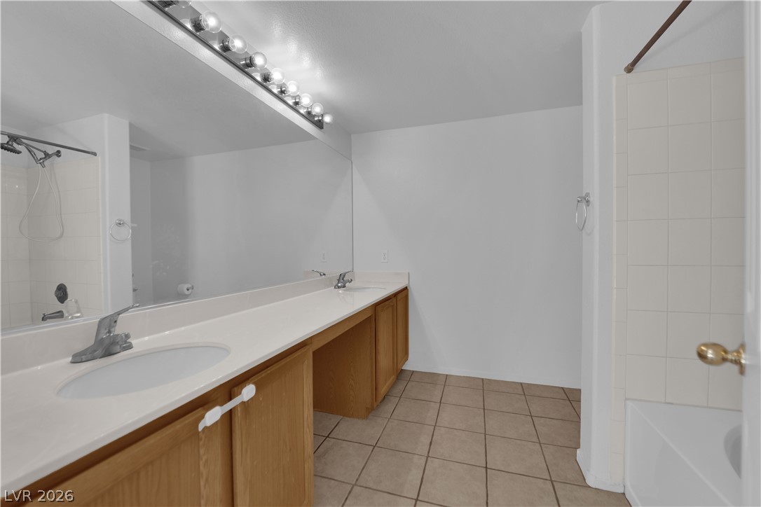 2001 Turquoise Ridge Street 202