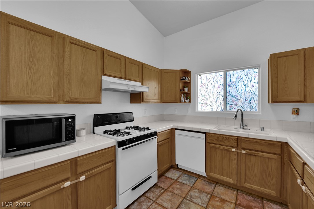 2001 Turquoise Ridge Street 202