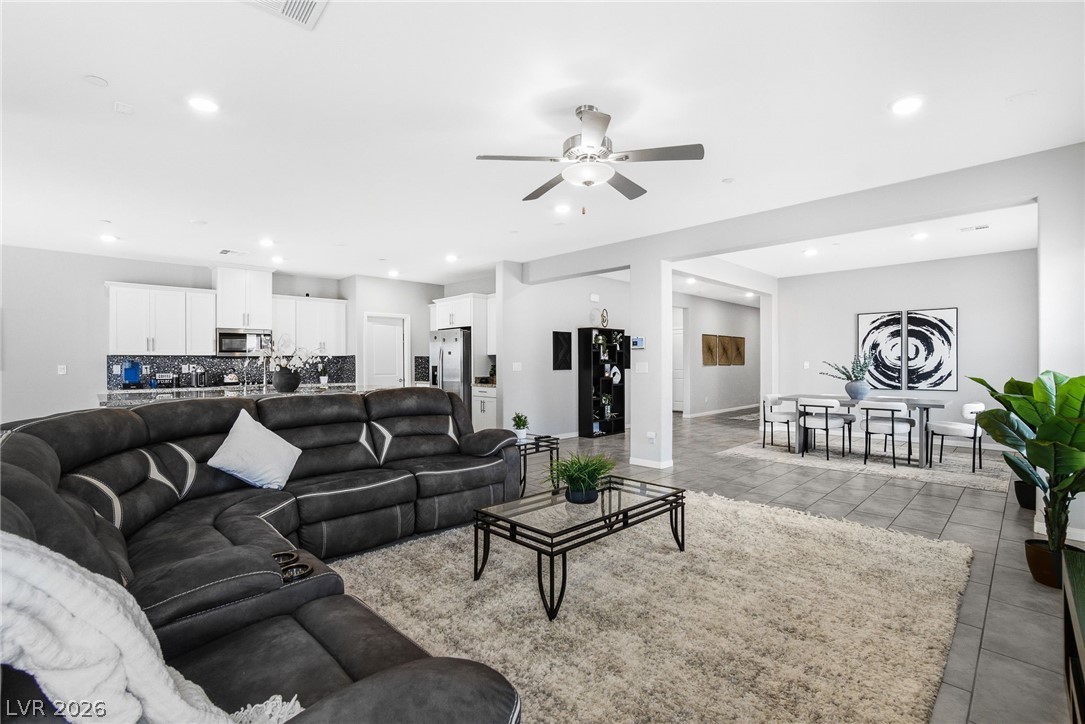5264 Mystic Ivy Drive