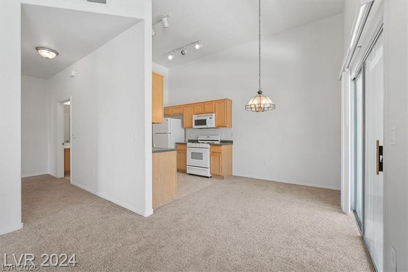 3540 Cactus Shadow Street 204