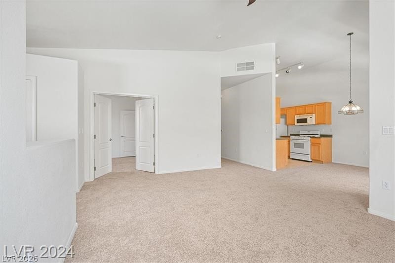 3540 Cactus Shadow Street 204