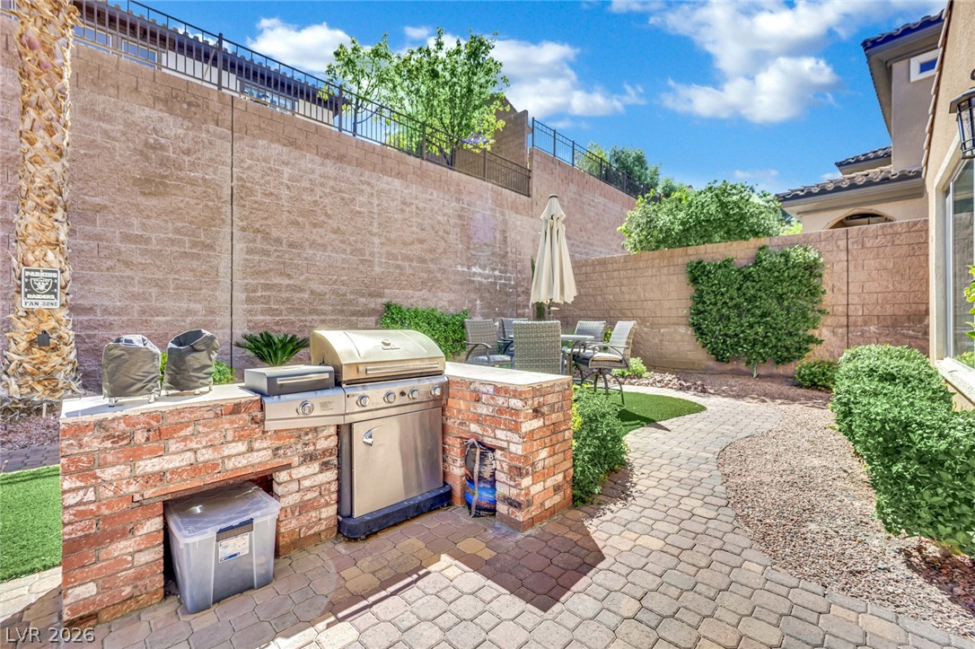 2736 Liberation Drive