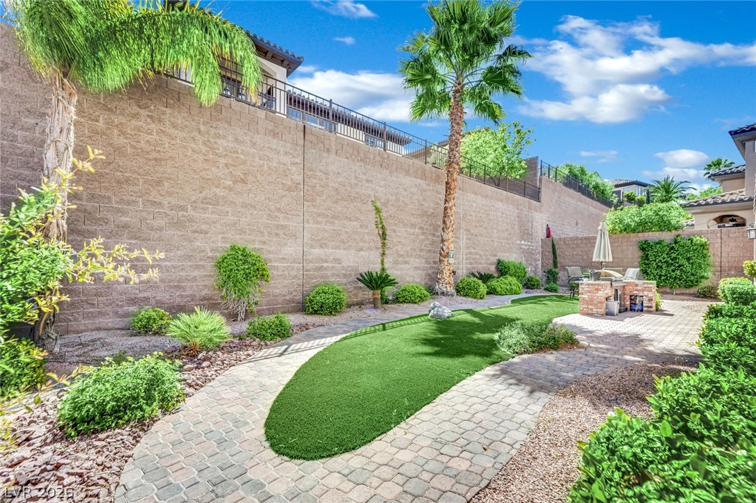 2736 Liberation Drive