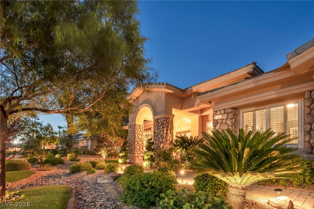 4702 Blue Mesa Way
