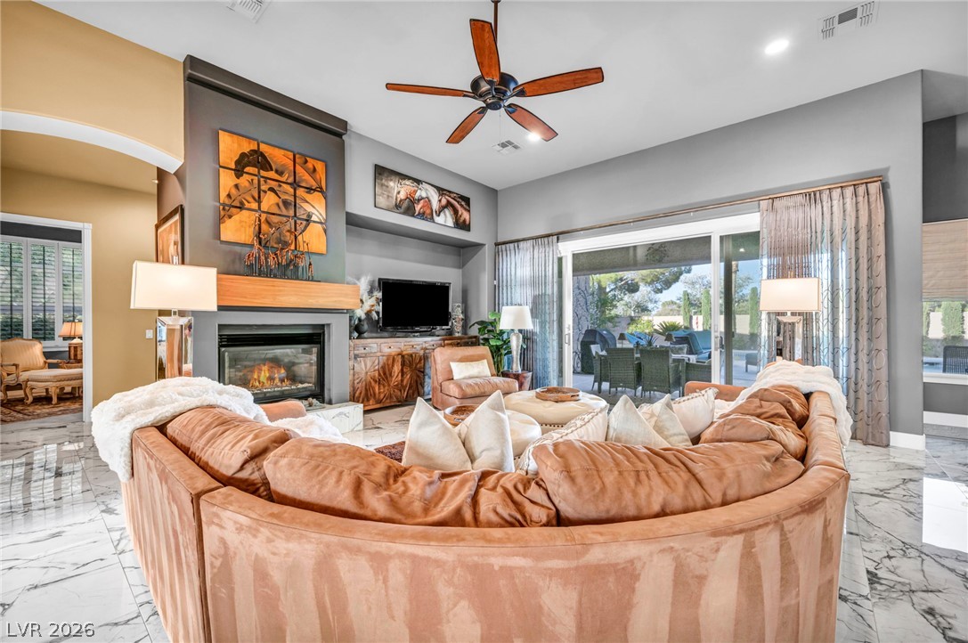 4702 Blue Mesa Way