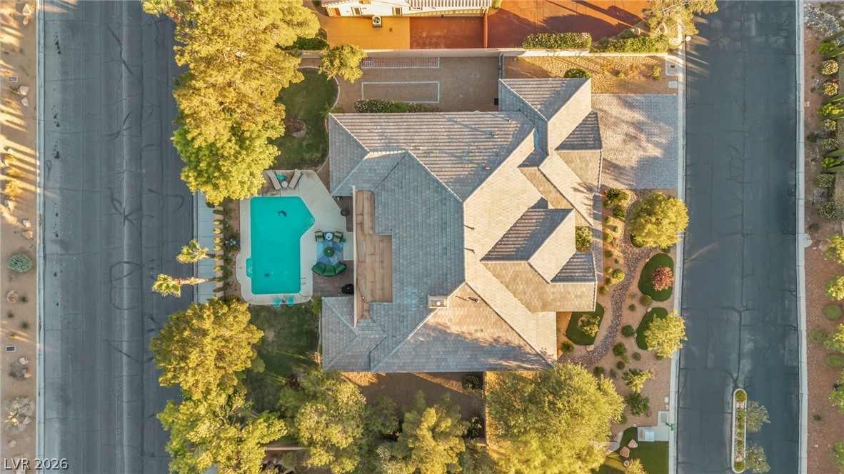 4702 Blue Mesa Way