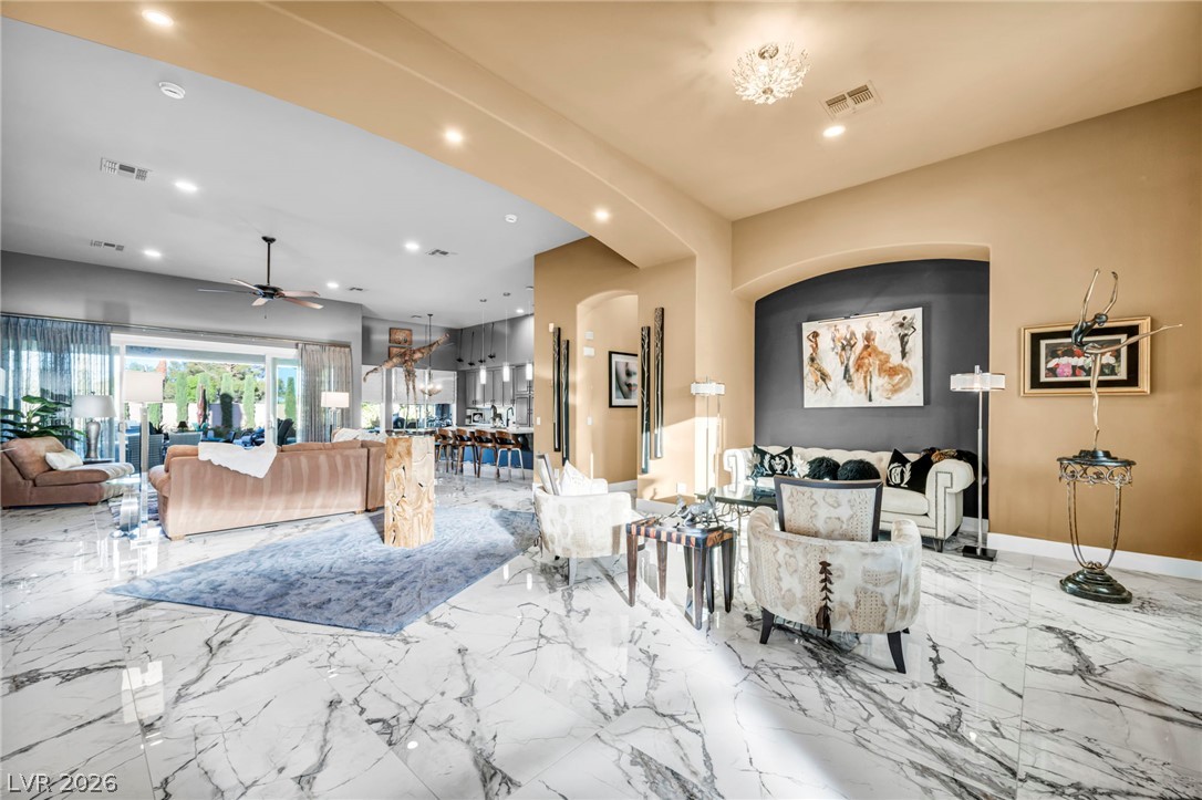 4702 Blue Mesa Way