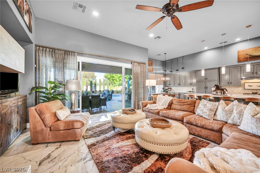 4702 Blue Mesa Way