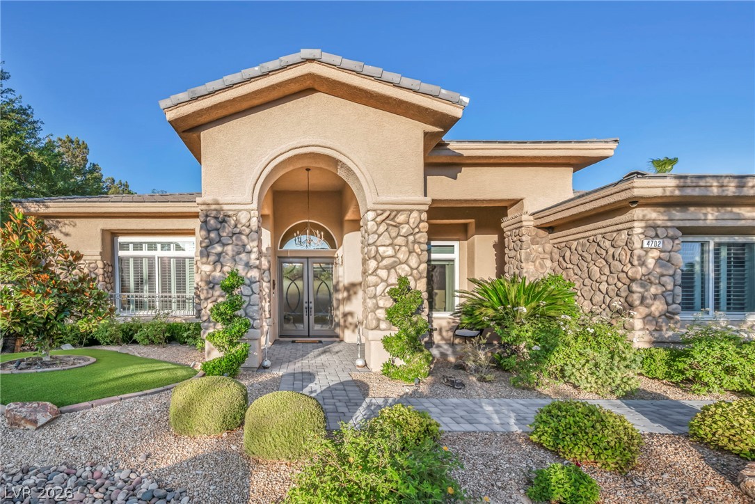 4702 Blue Mesa Way