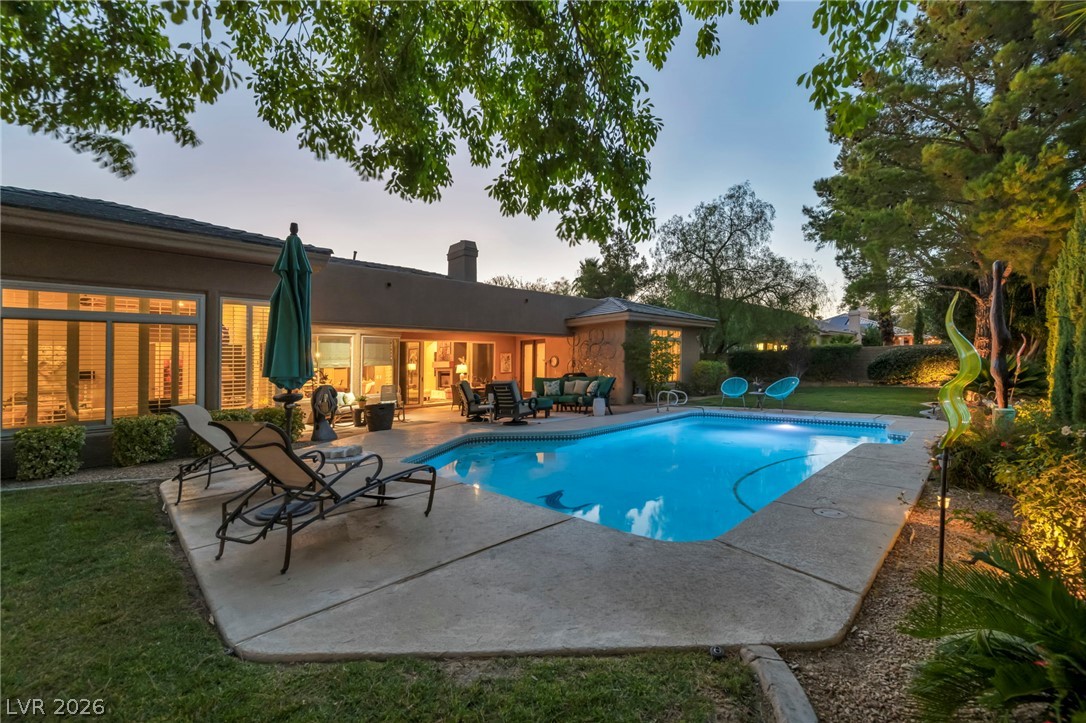 4702 Blue Mesa Way
