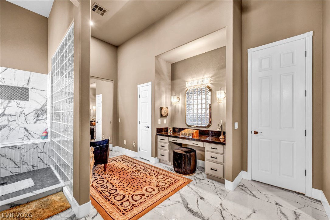 4702 Blue Mesa Way