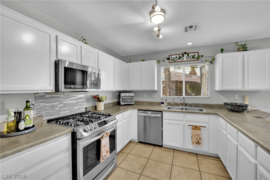 3726 Nestled Oak Avenue