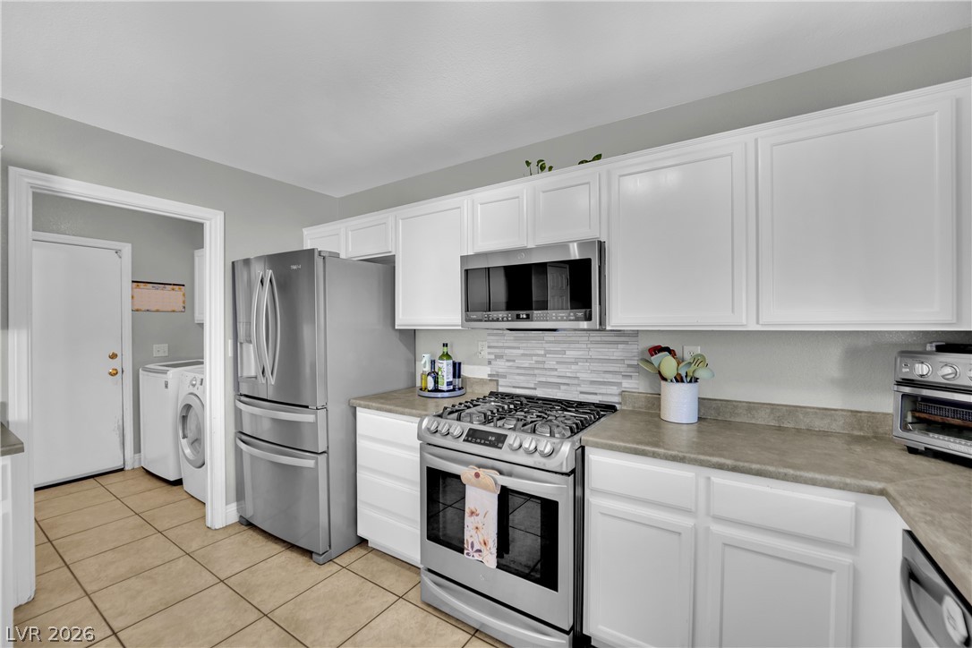 3726 Nestled Oak Avenue