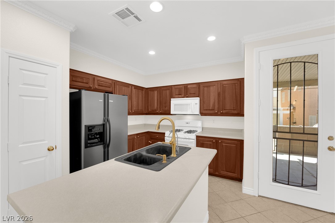 3628 Surfboard Court