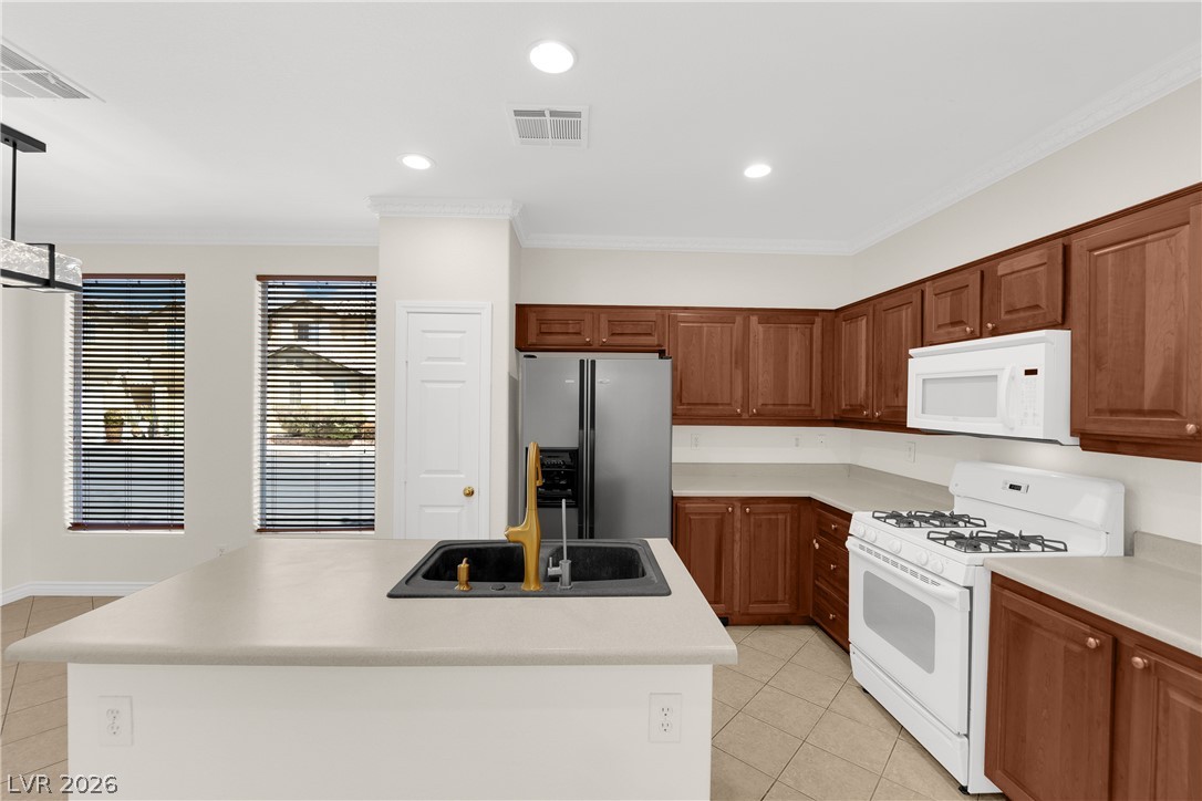 3628 Surfboard Court