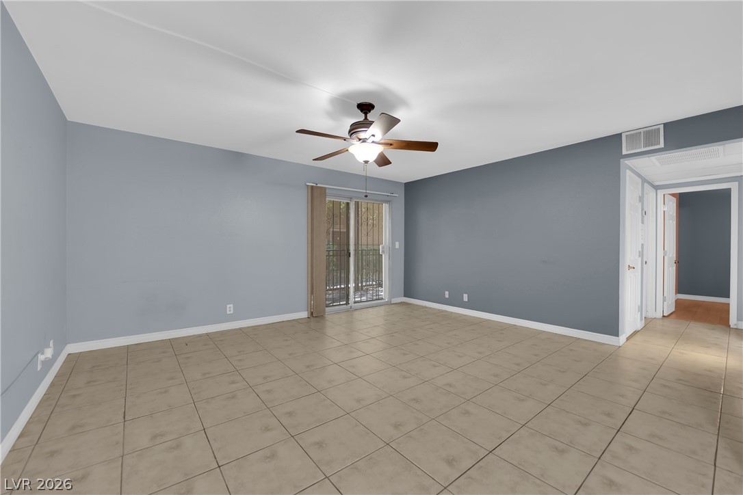 5242 River Glen Drive 439