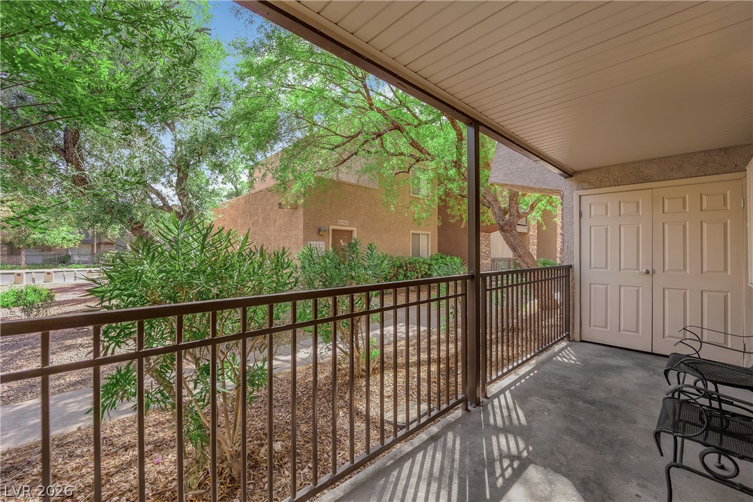 5242 River Glen Drive 439