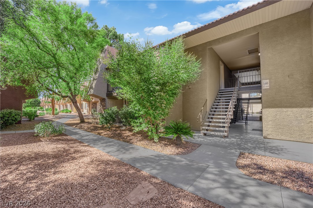 5242 River Glen Drive 439