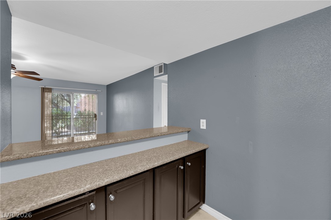 5242 River Glen Drive 439
