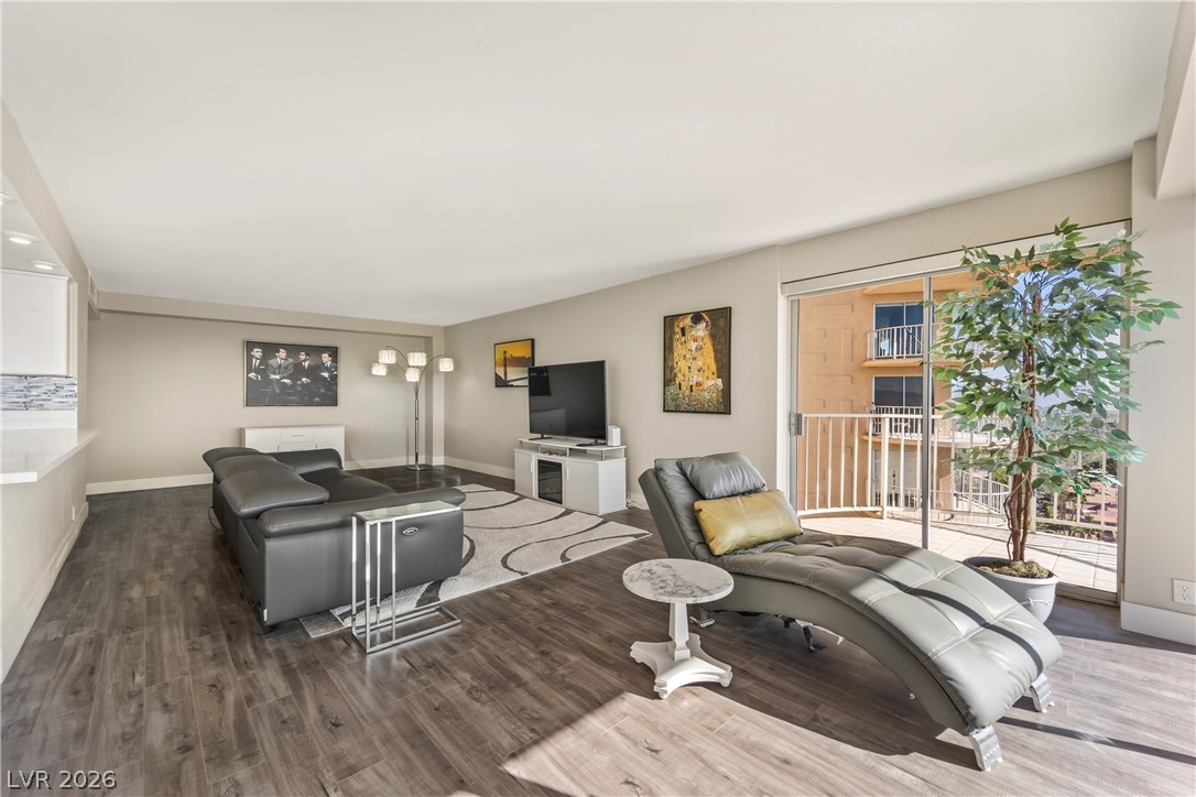 3111 Bel Air Drive 21F