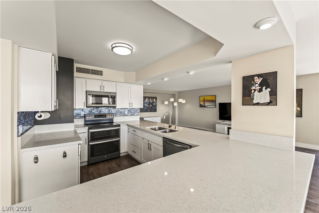 3111 Bel Air Drive 21F