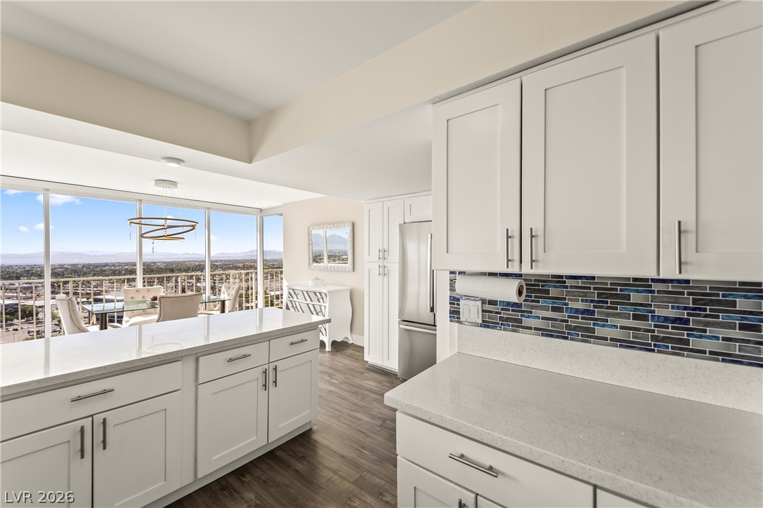 3111 Bel Air Drive 21F