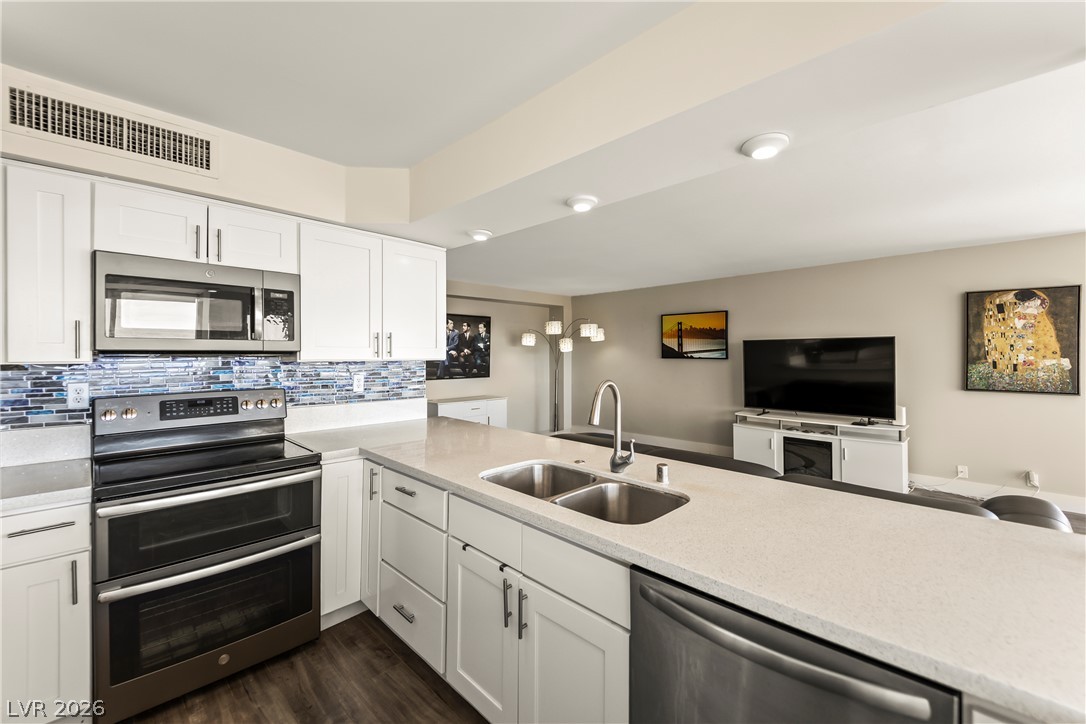 3111 Bel Air Drive 21F