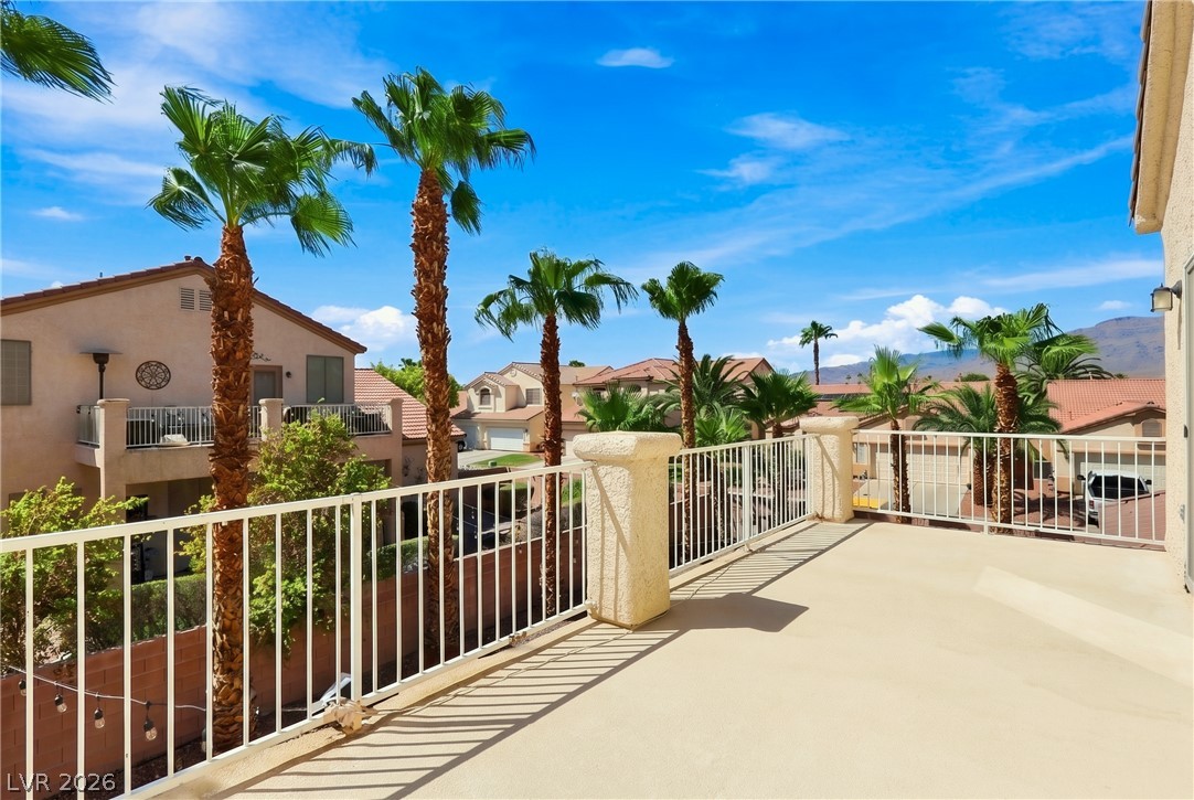 7589 Splashing Rock Drive