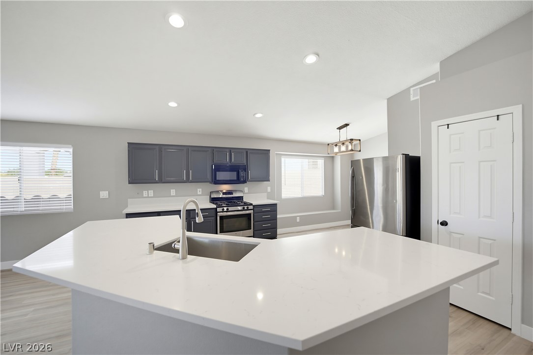 1421 Morning Crescent Street