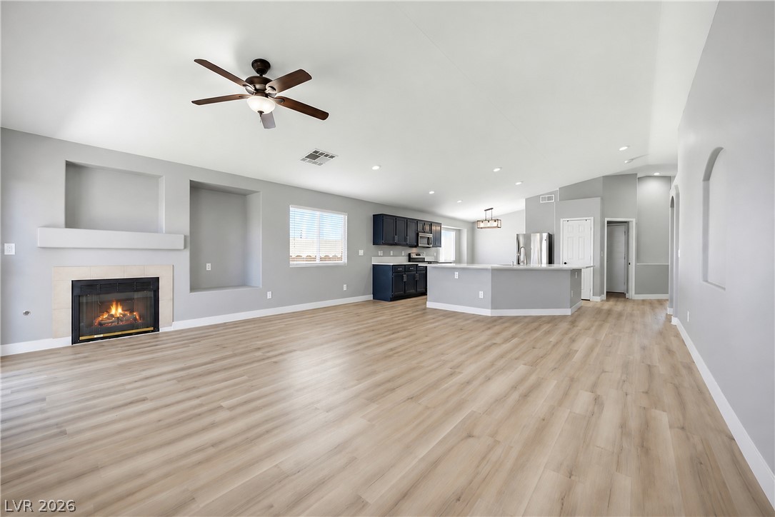 1421 Morning Crescent Street
