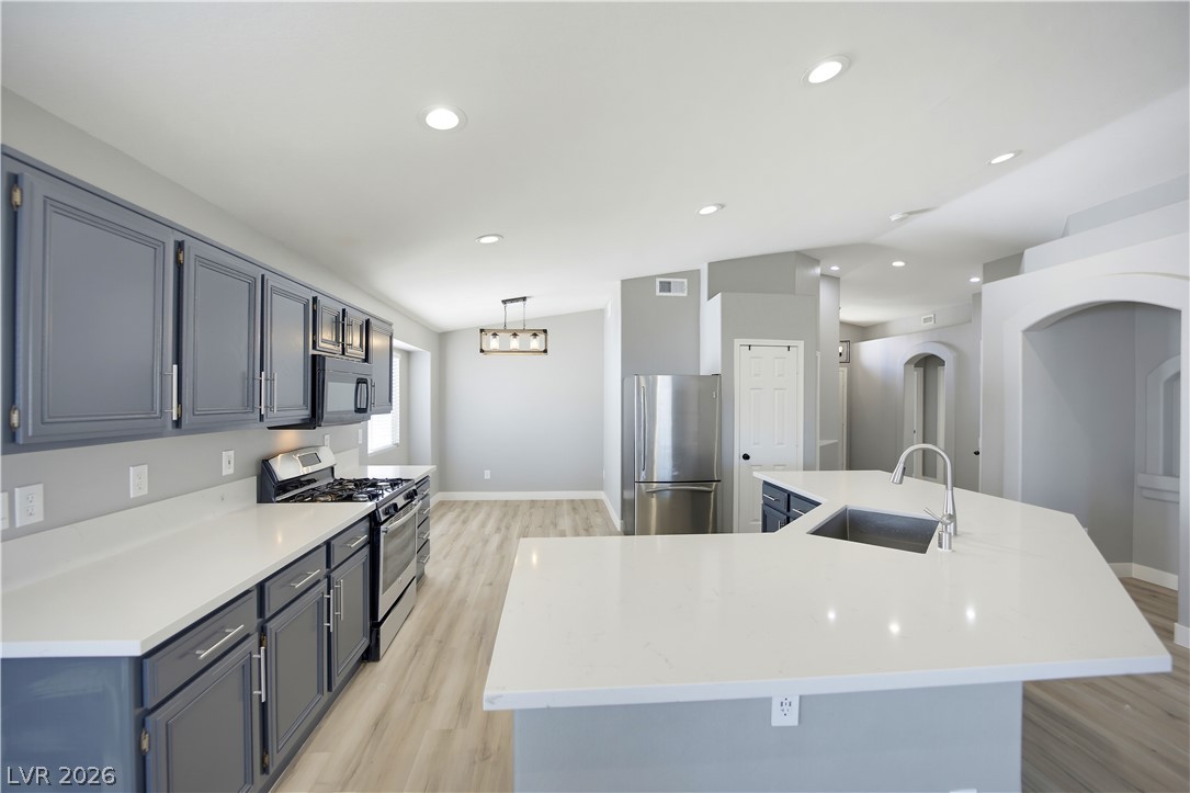1421 Morning Crescent Street