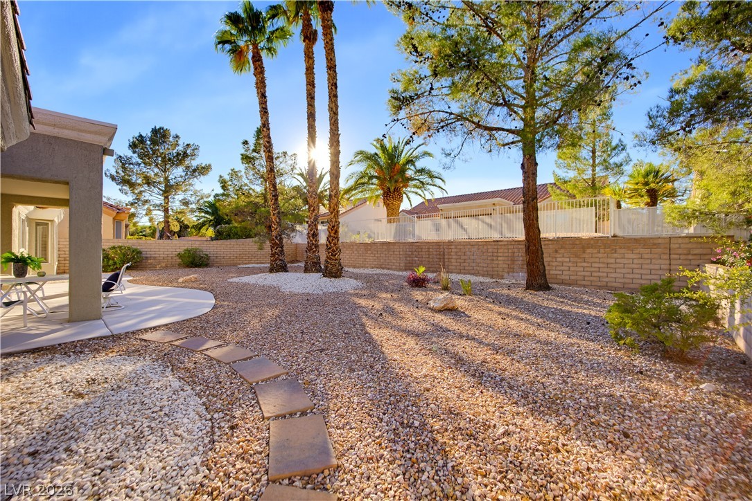 2817 Lotus Hill Drive