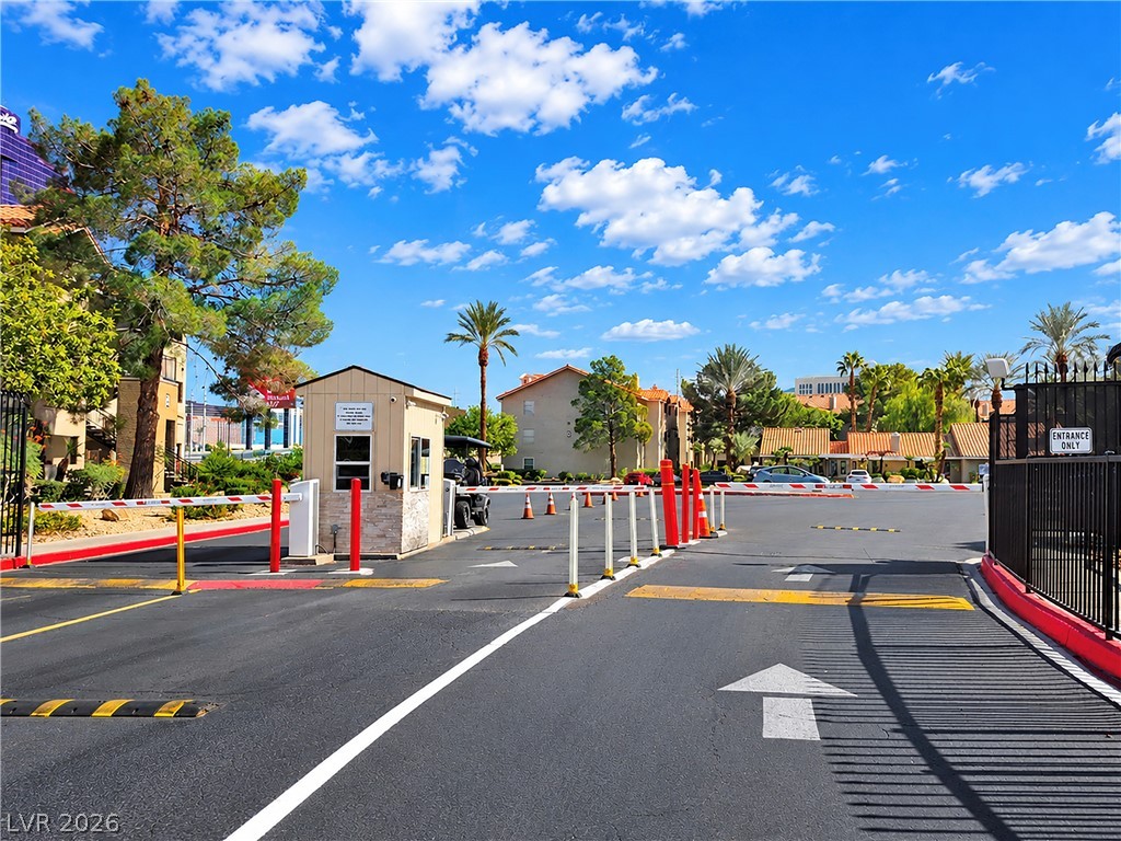 4200 South Valley View Boulevard 1095