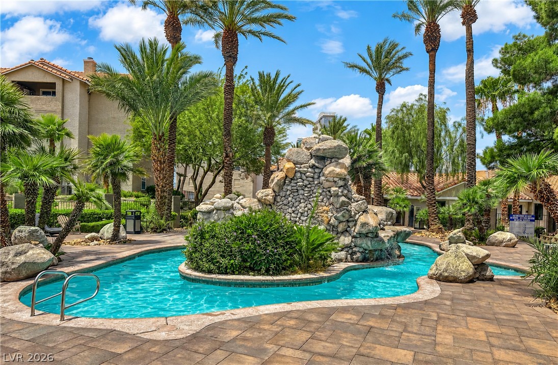 4200 South Valley View Boulevard 1095