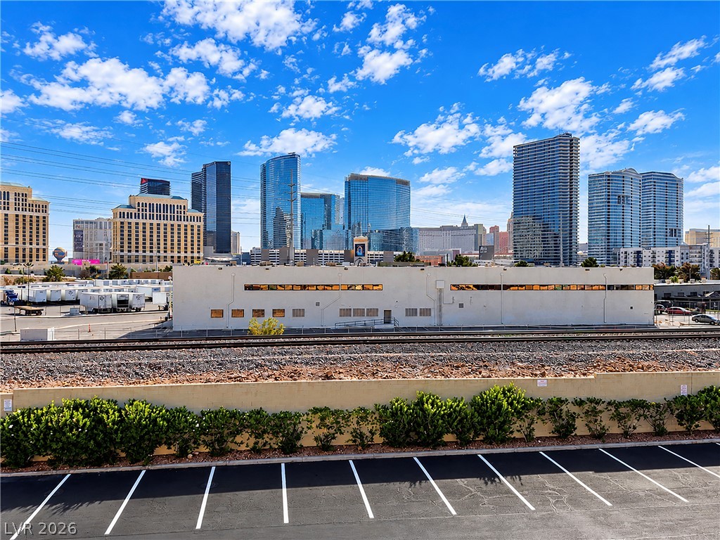 4200 South Valley View Boulevard 1095