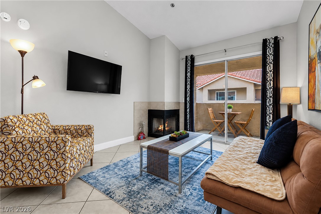 4200 South Valley View Boulevard 3084